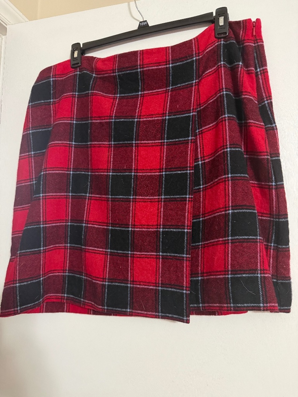 Talbots size 20 wool blend faux wrap skirt red plaid